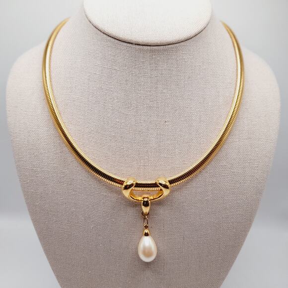 MONET Vintage Gold Omega Chain Necklace Faux Pearl Pendant 19” Signed - Picture 1 of 12